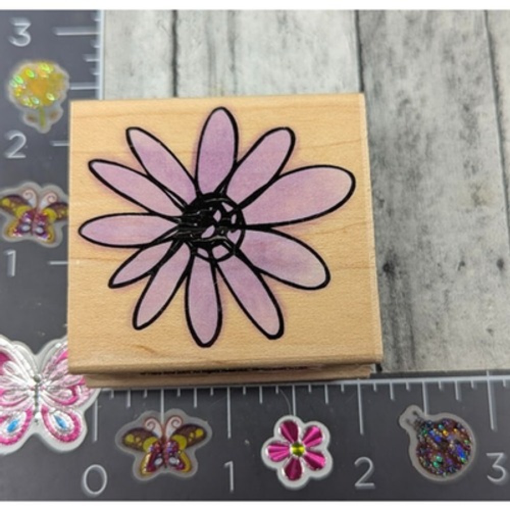 Hero Arts Daisy Bloom E3347 Rubber Stamp Wood #L16